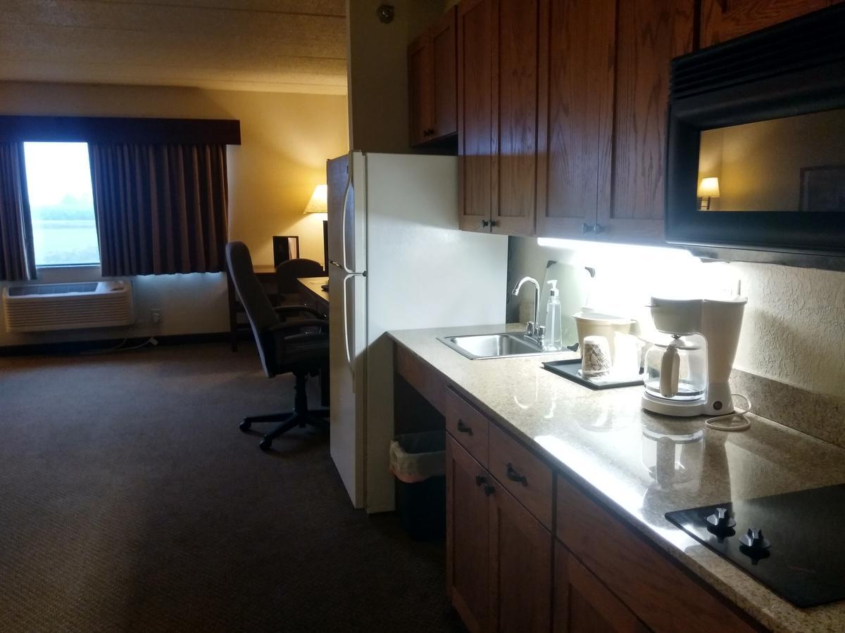 Madelia Hotel & Suites Buitenkant foto