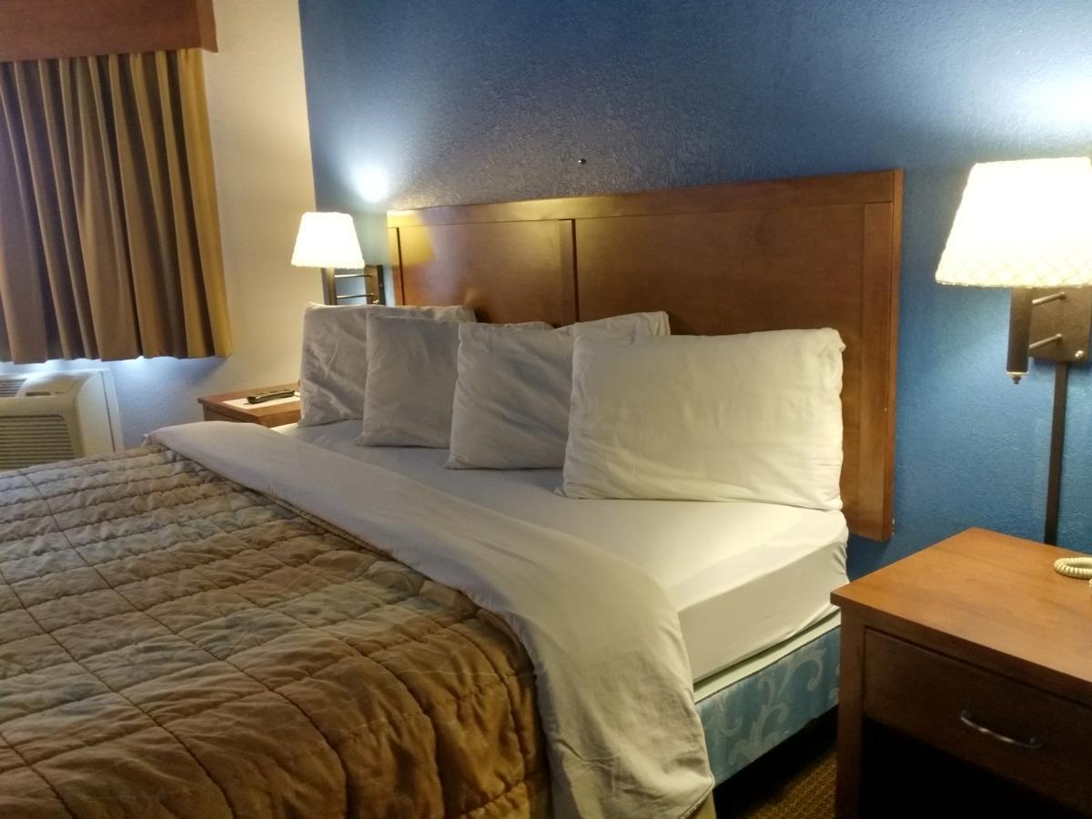 Madelia Hotel & Suites Buitenkant foto